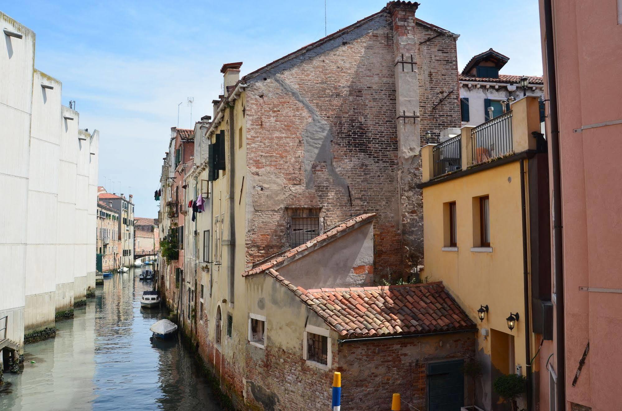 Casa Favaretto Guest House Venezia Esterno foto