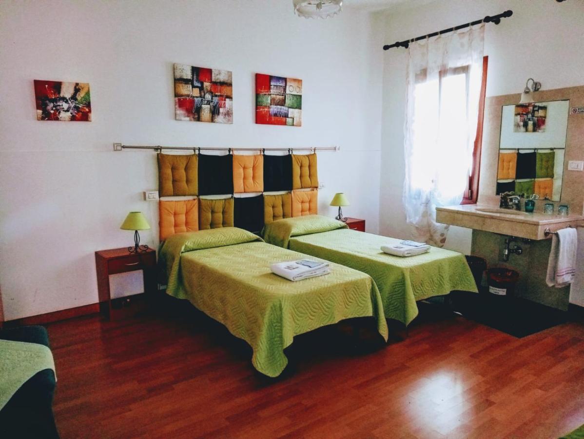 Casa Favaretto Guest House Venezia Esterno foto